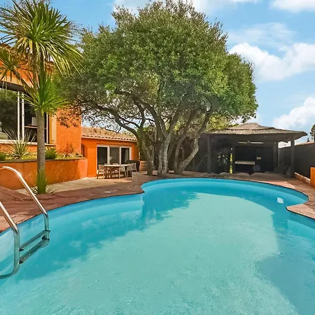 2 Bedroom Beautiful In St-genies-de-comolas Holiday home Saint-Genies-de-Comolas